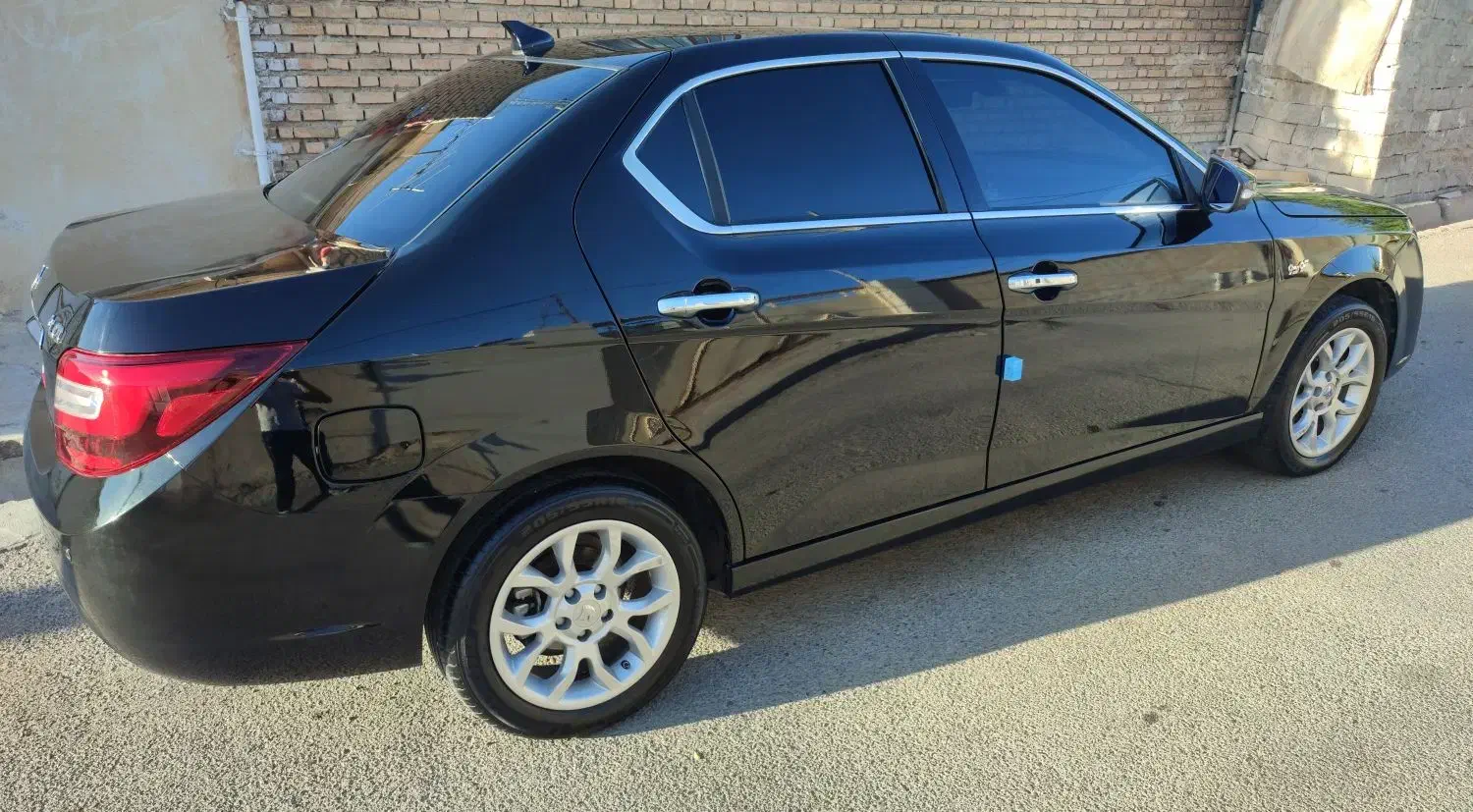 دنا پلاس توربو اتوماتیک - 1403