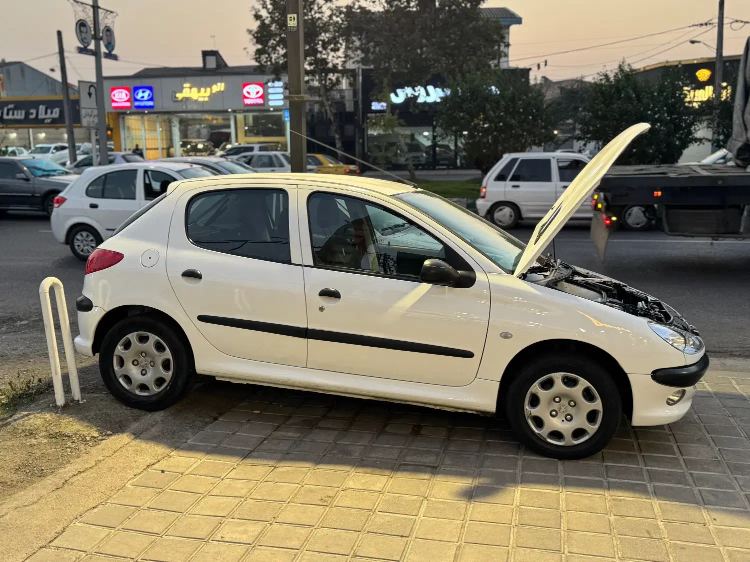 پژو 206 تیپ 2 - 1397