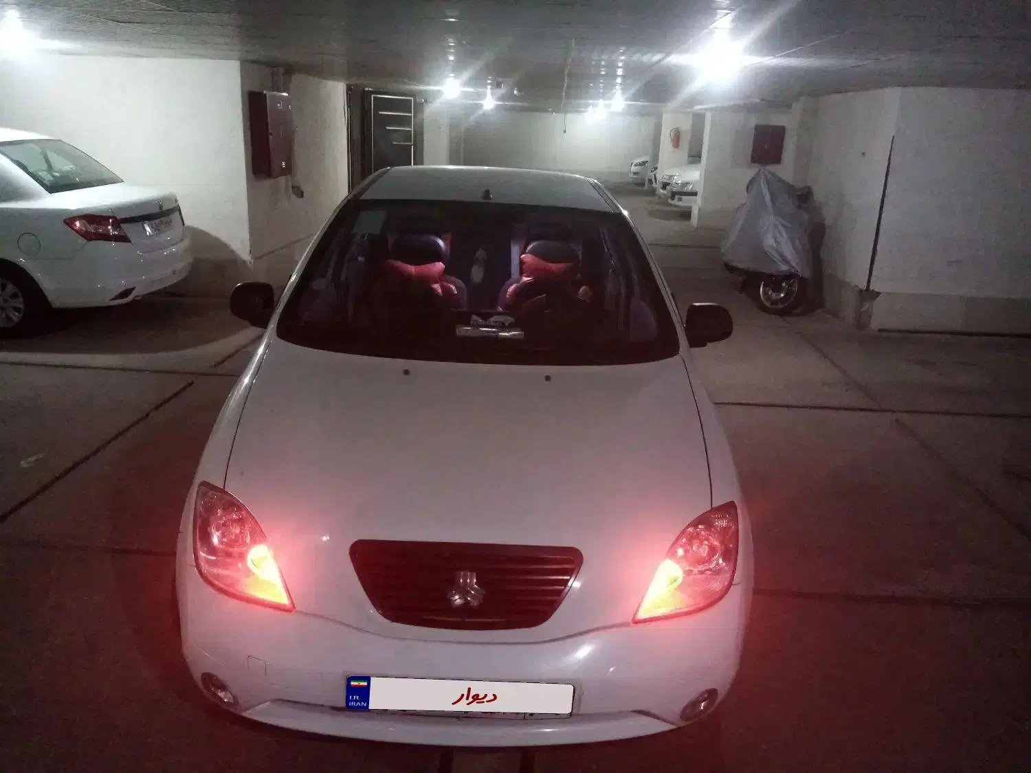 تیبا صندوق دار SX - 1399