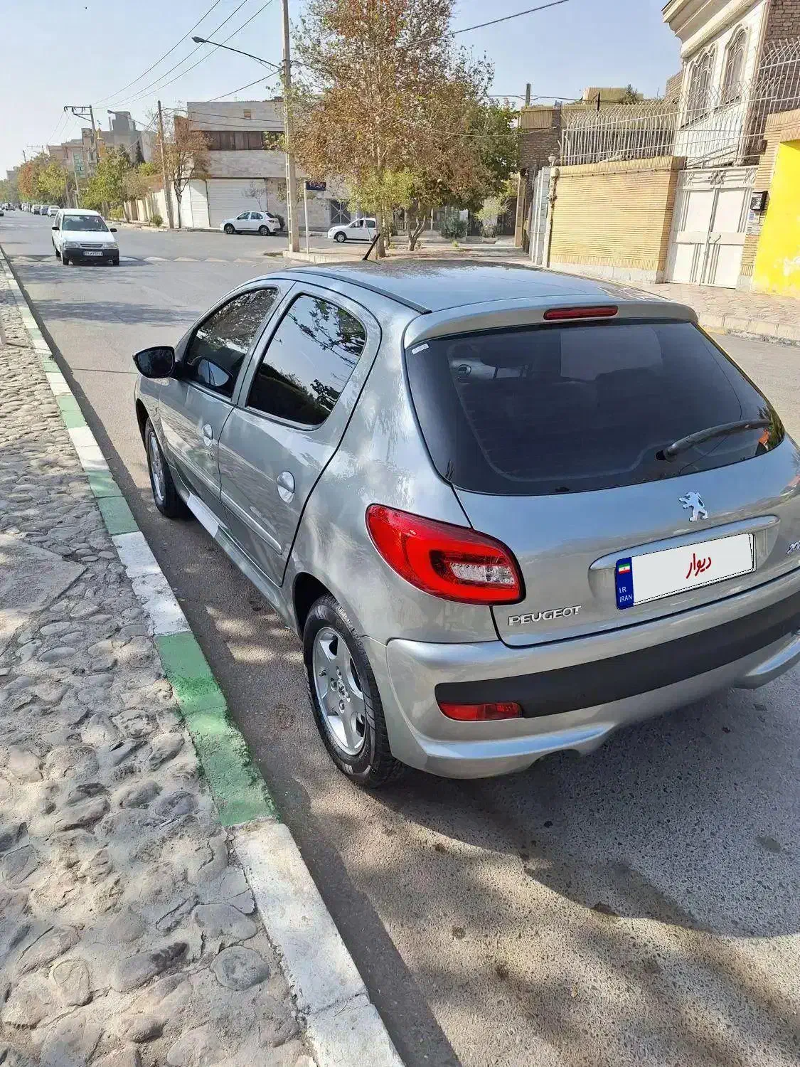 پژو 207 اتوماتیک TU5P - 1403