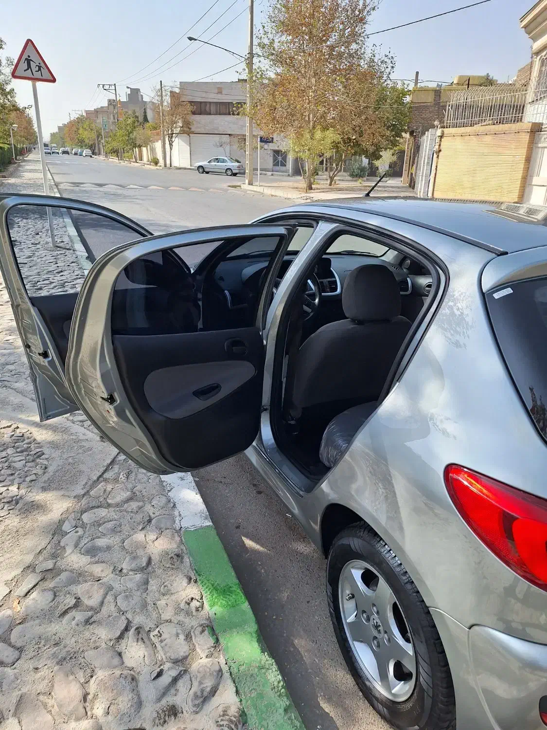 پژو 207 اتوماتیک TU5P - 1403