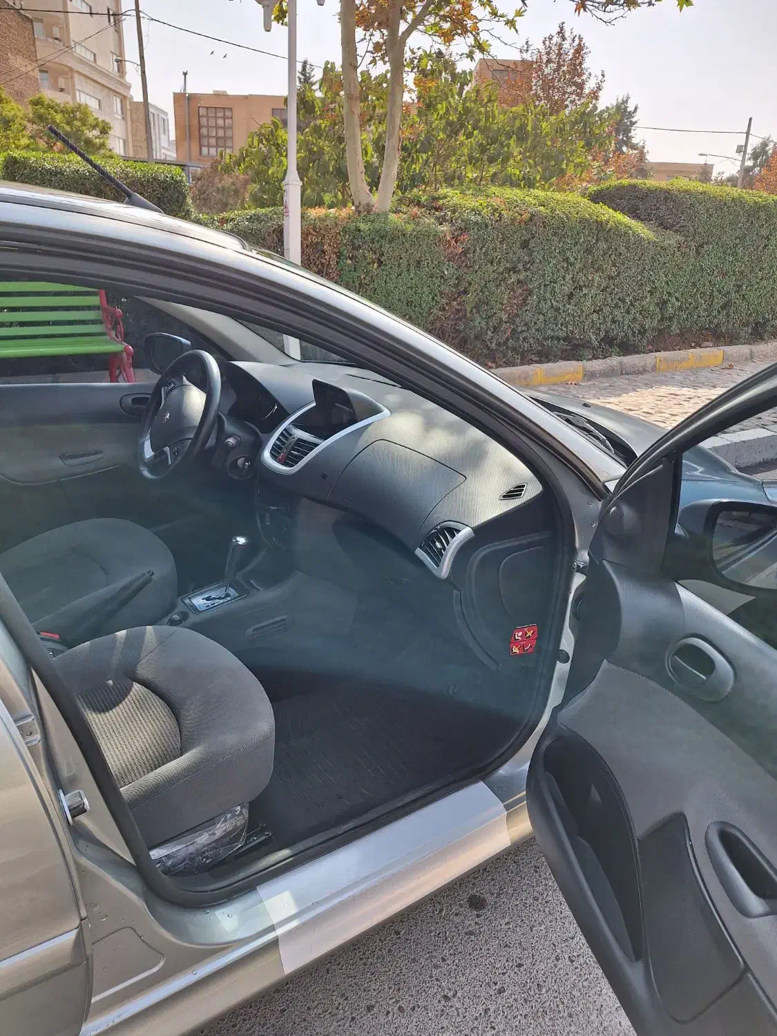 پژو 207 اتوماتیک TU5P - 1403