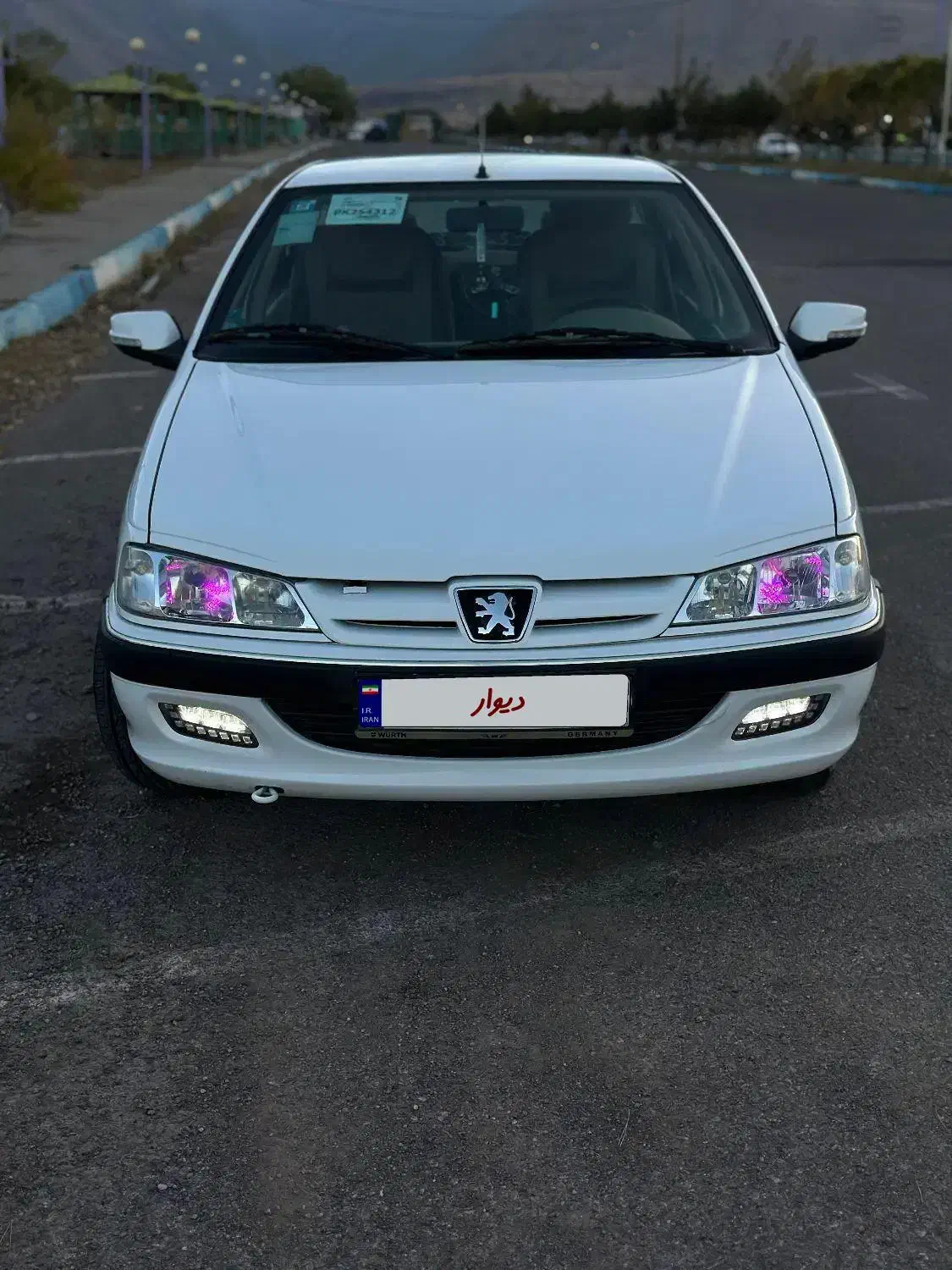 پژو پارس XU7P - 1402