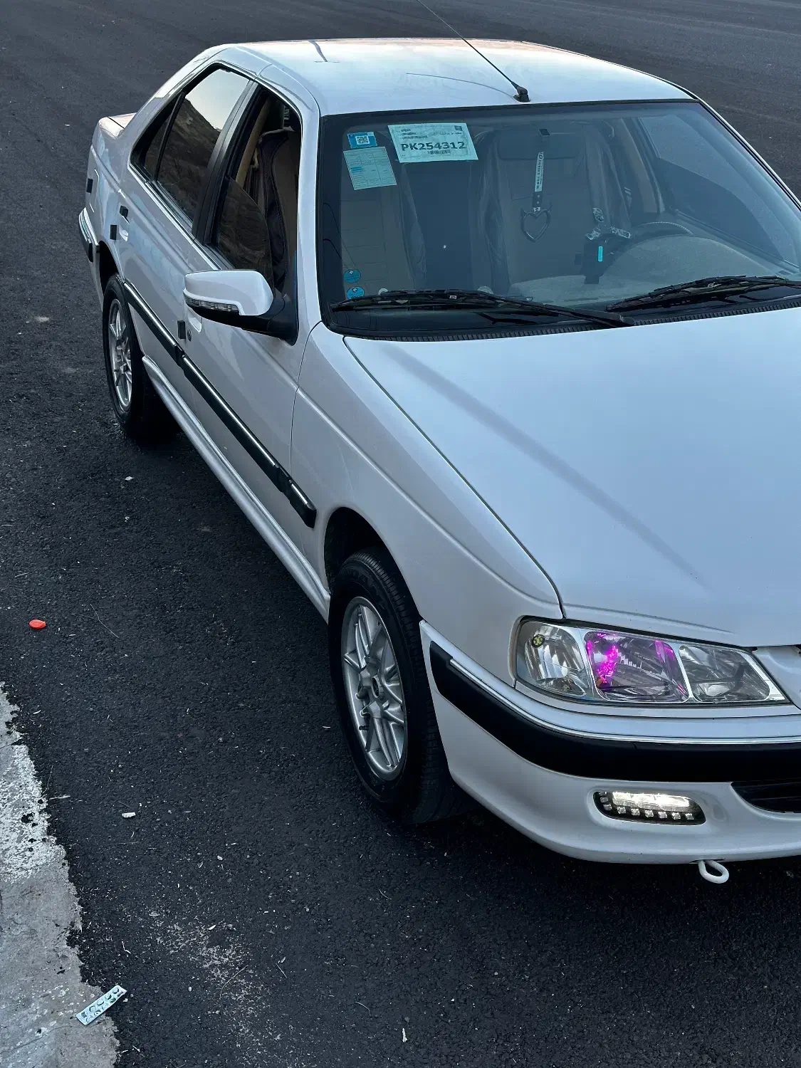 پژو پارس XU7P - 1402