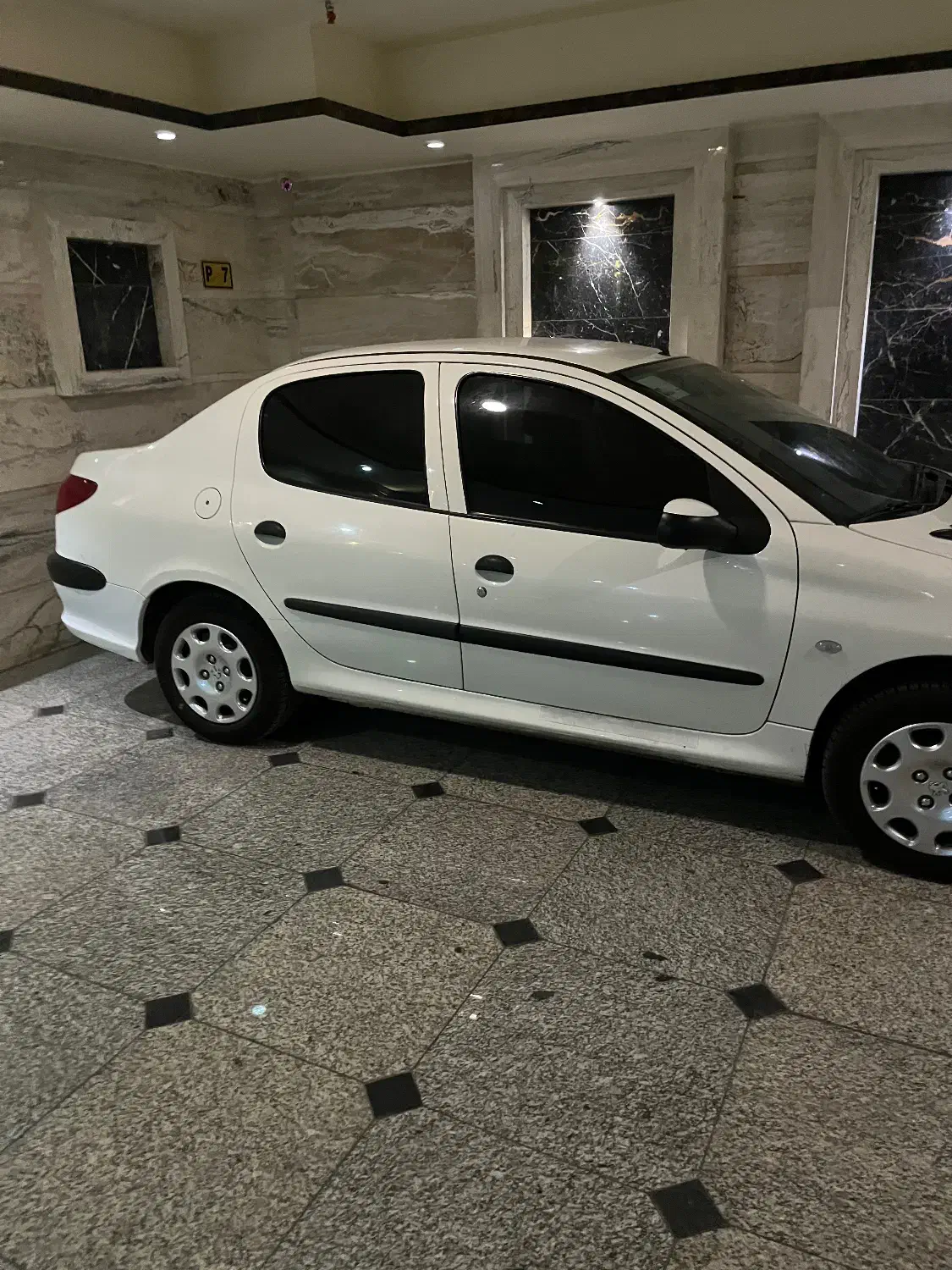 پژو ۲۰۶ صندوق دار v8 - 1399