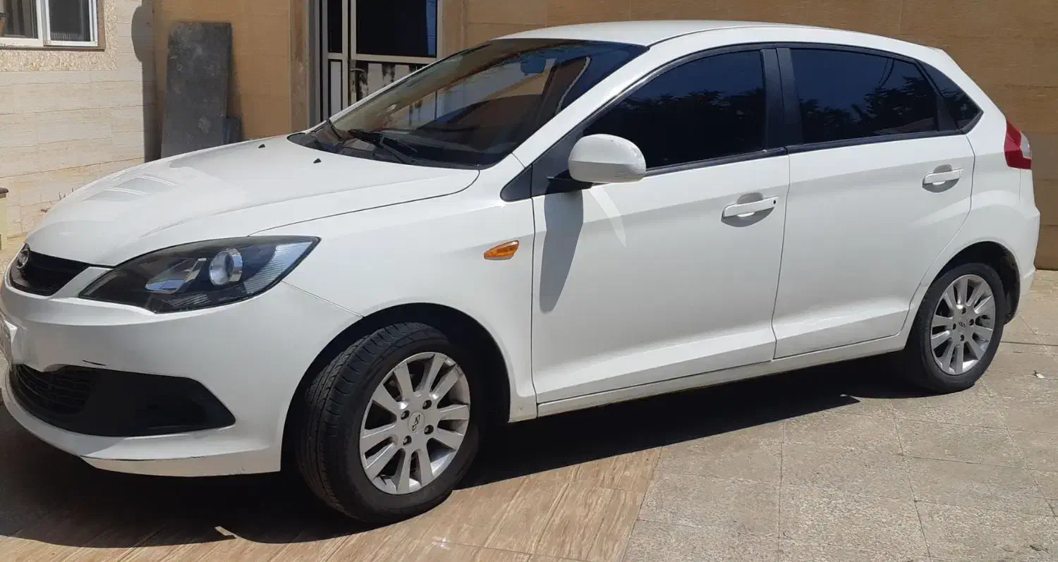 ام وی ام 315 هاچ بک اسپرت لاکچری - 1394