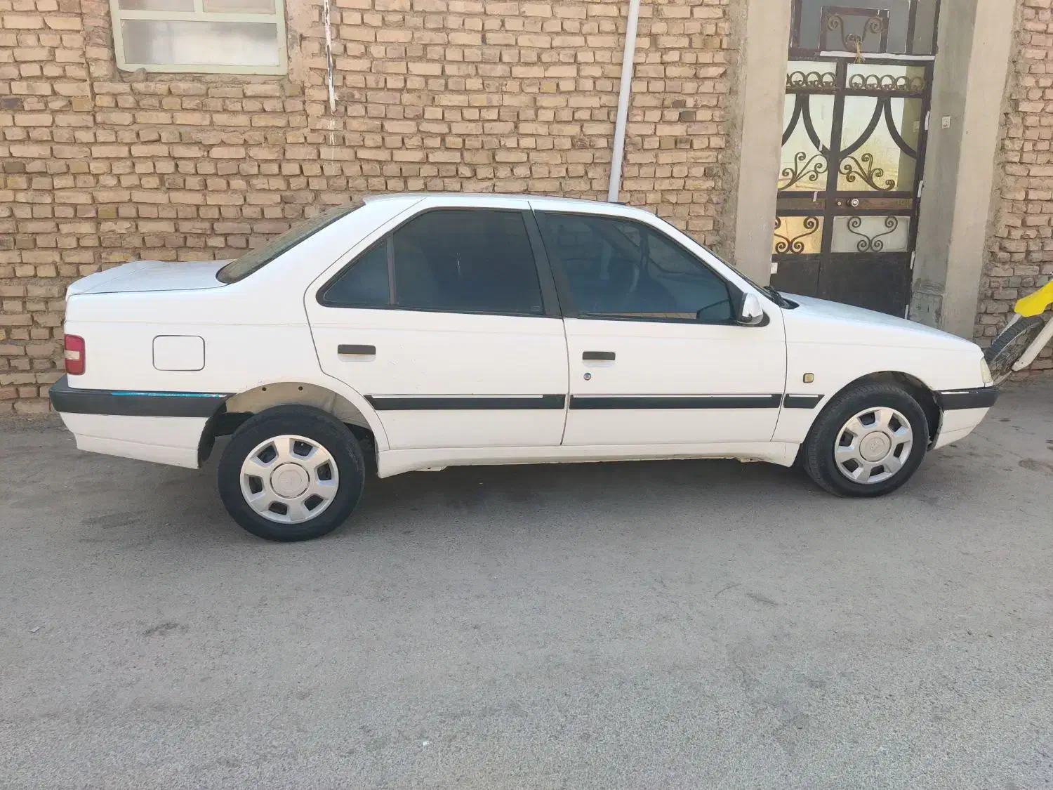 پژو 405 GLX - 1390