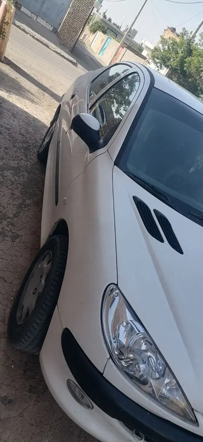 پژو ۲۰۶ صندوق دار v8 - 1394