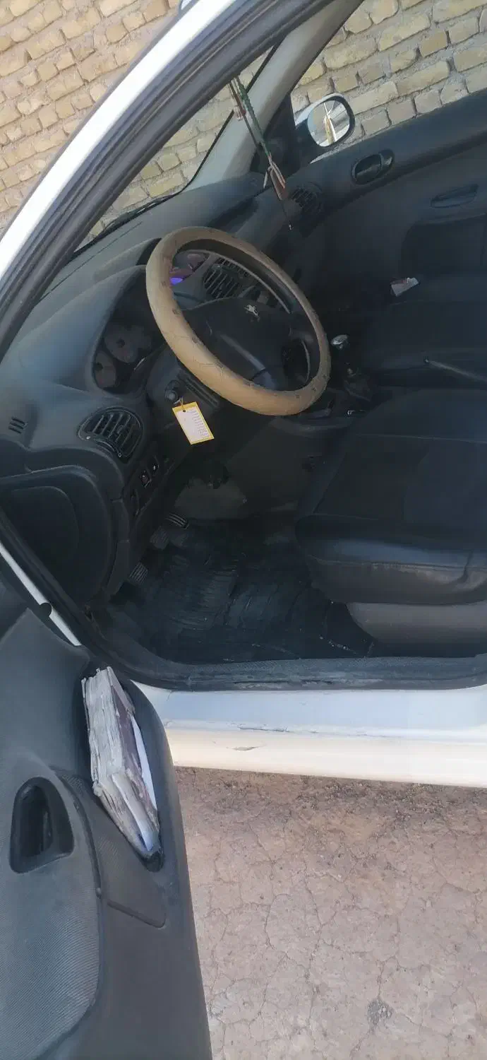 پژو ۲۰۶ صندوق دار v8 - 1394