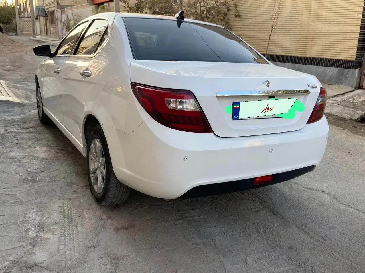 دنا پلاس ۵ دنده EF7 - 1402