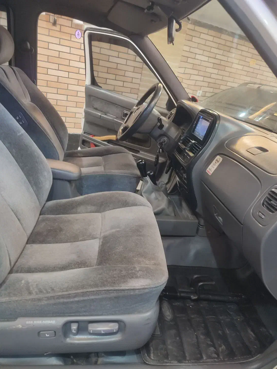 نیسان پیکاپ دو کابین دنده ای - 1384