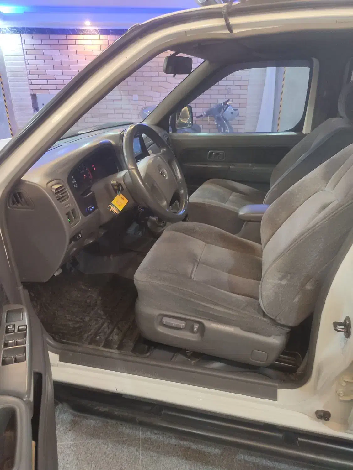 نیسان پیکاپ دو کابین دنده ای - 1384