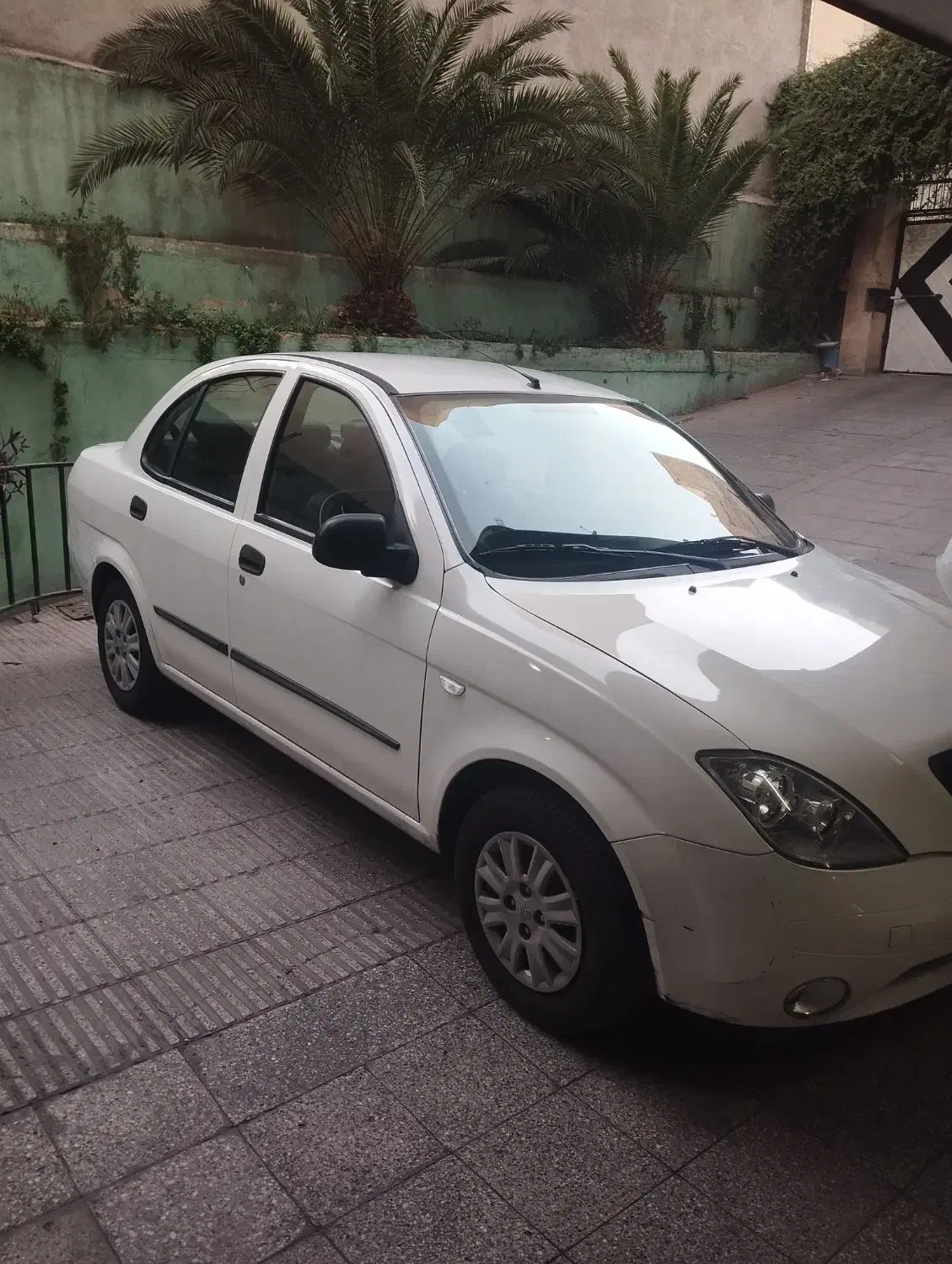 تیبا صندوق دار SX - 1400