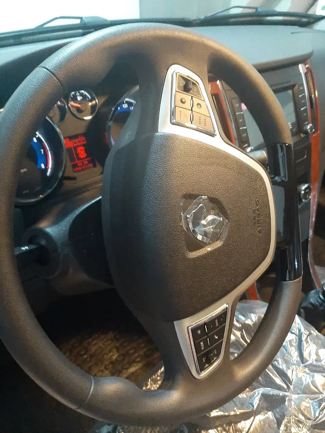 دنا پلاس ۵ دنده EF7 - 1404