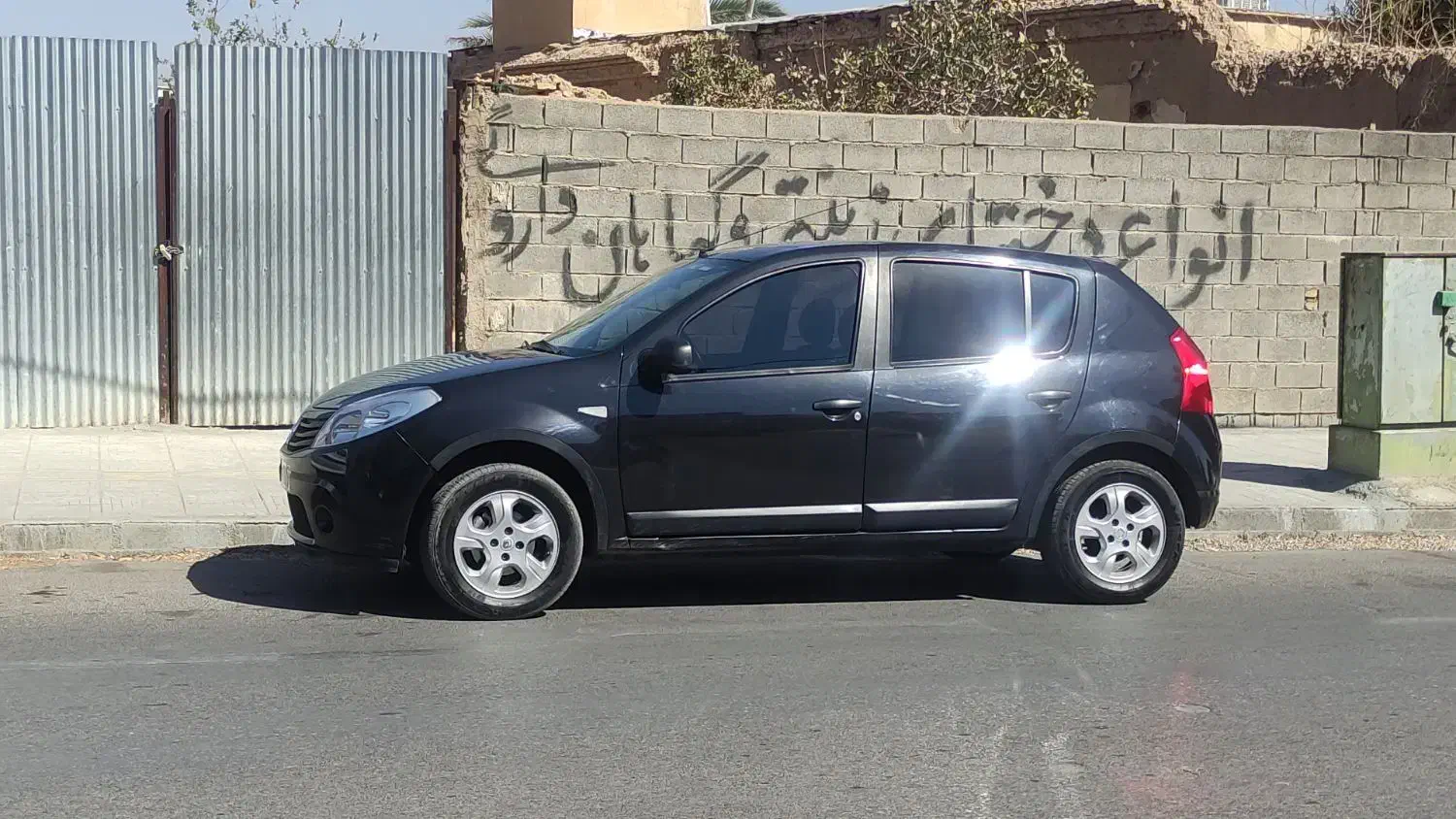 رنو ساندرو دنده ای - 1396