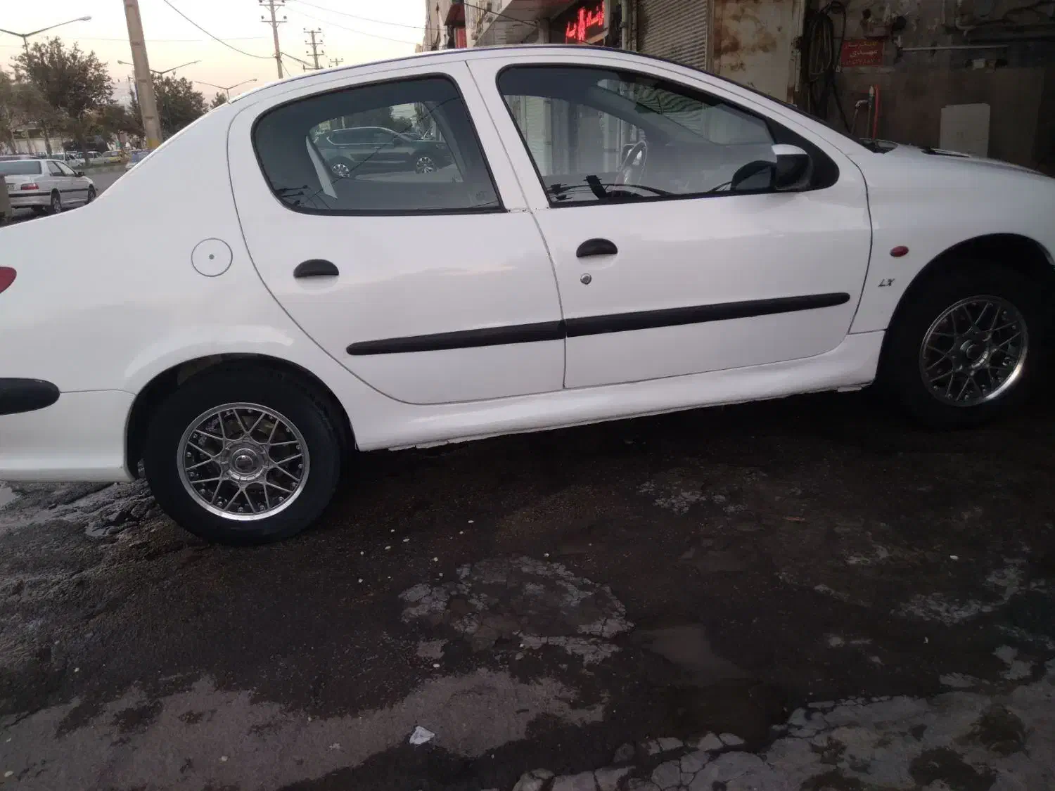 پژو ۲۰۶ صندوق دار v2 - 1388