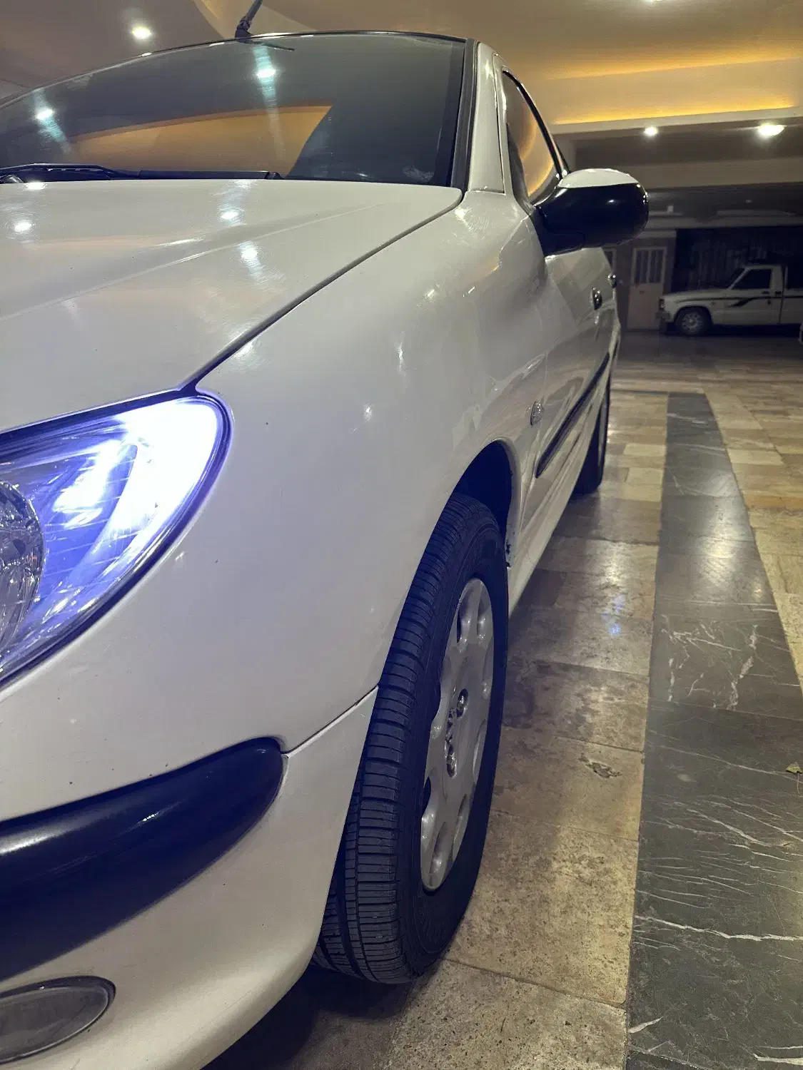 پژو ۲۰۶ صندوق دار v8 - 1390