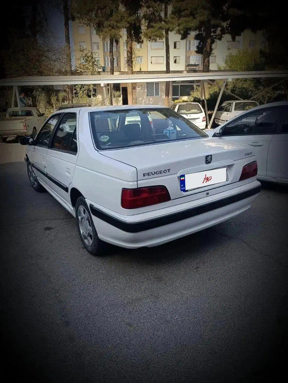 پژو پارس XU7P - 1402