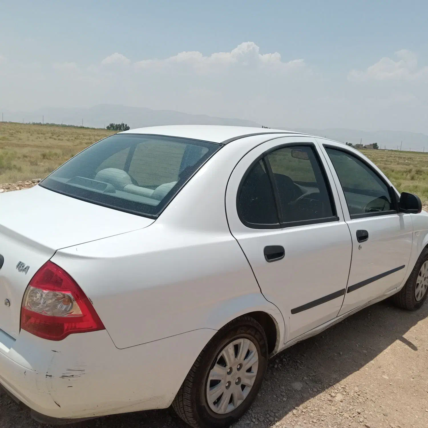 تیبا صندوق دار SX - 1395