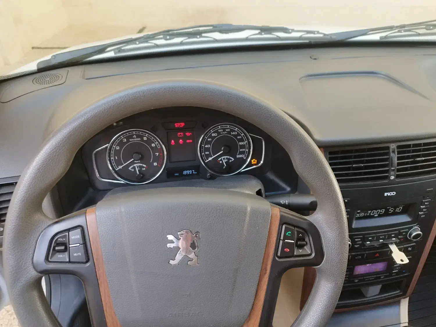 پژو پارس ELX-XU7P سفارشی - 1402