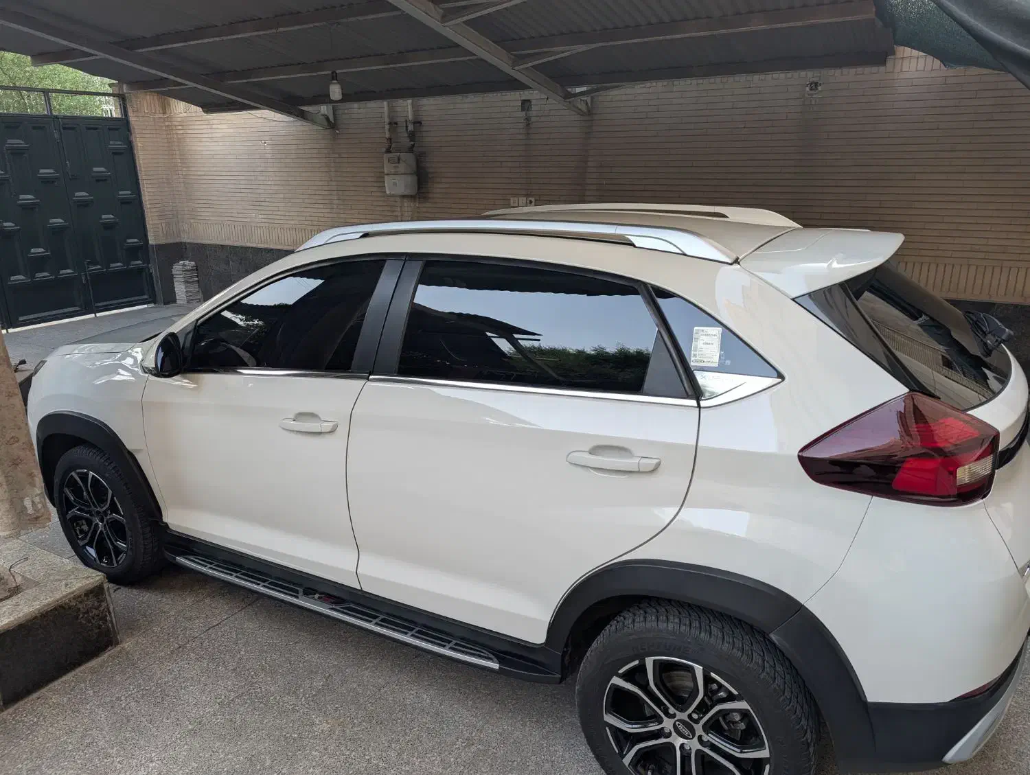 ام وی ام X22 پرو دنده‌ای - 1403