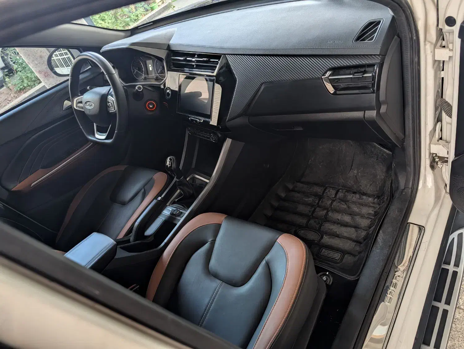 ام وی ام X22 پرو دنده‌ای - 1403