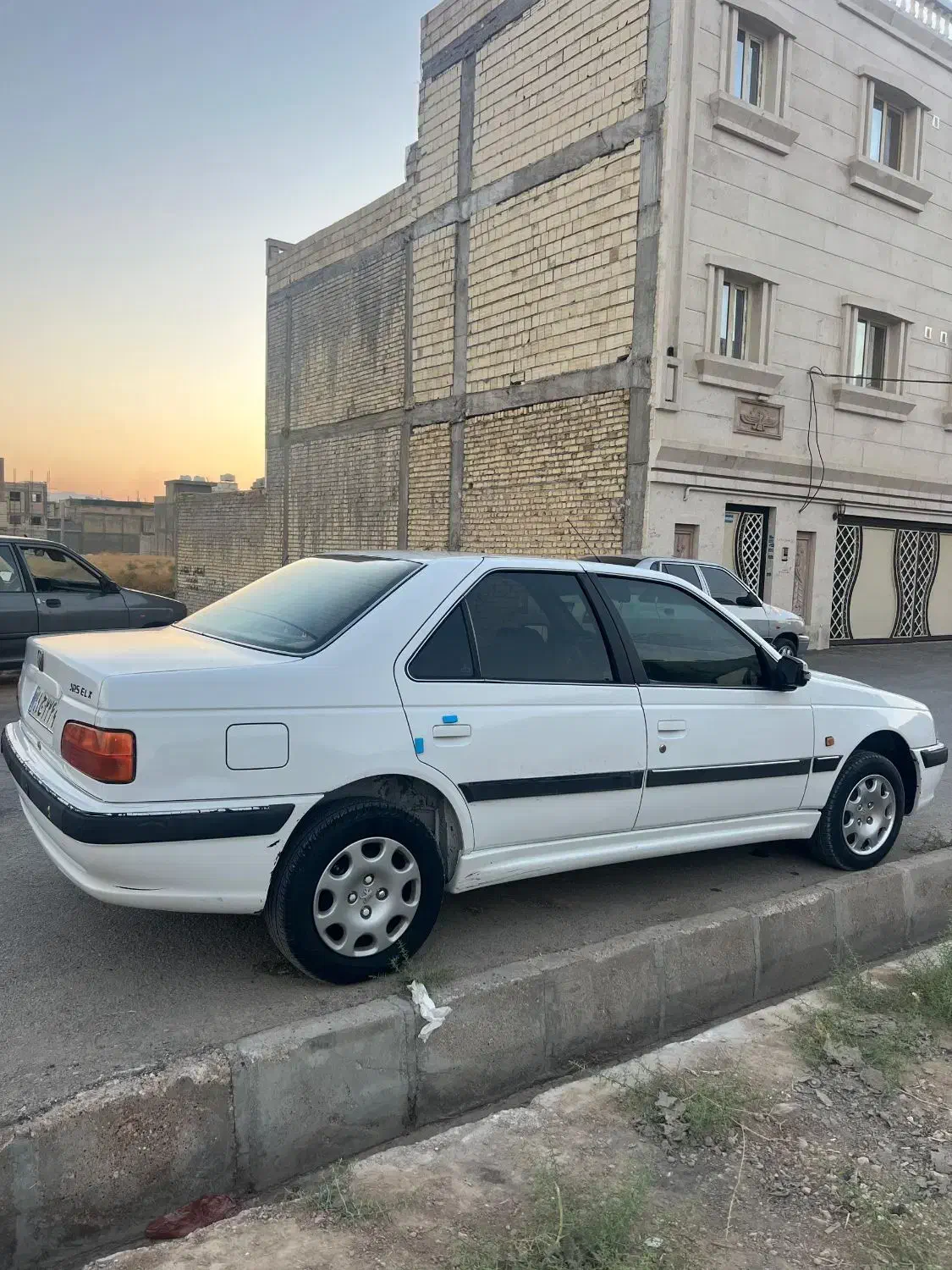 پژو پارس XU7ساده - 1390