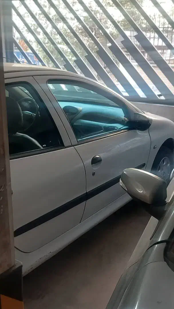 پژو ۲۰۶ صندوق دار v8 - 1396