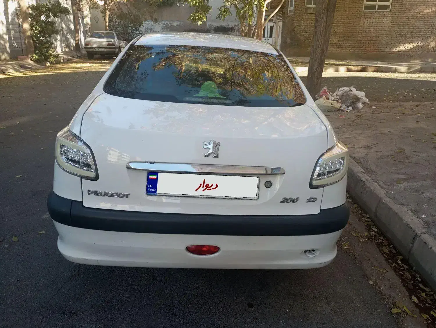 پژو ۲۰۶ صندوق دار v8 - 1387