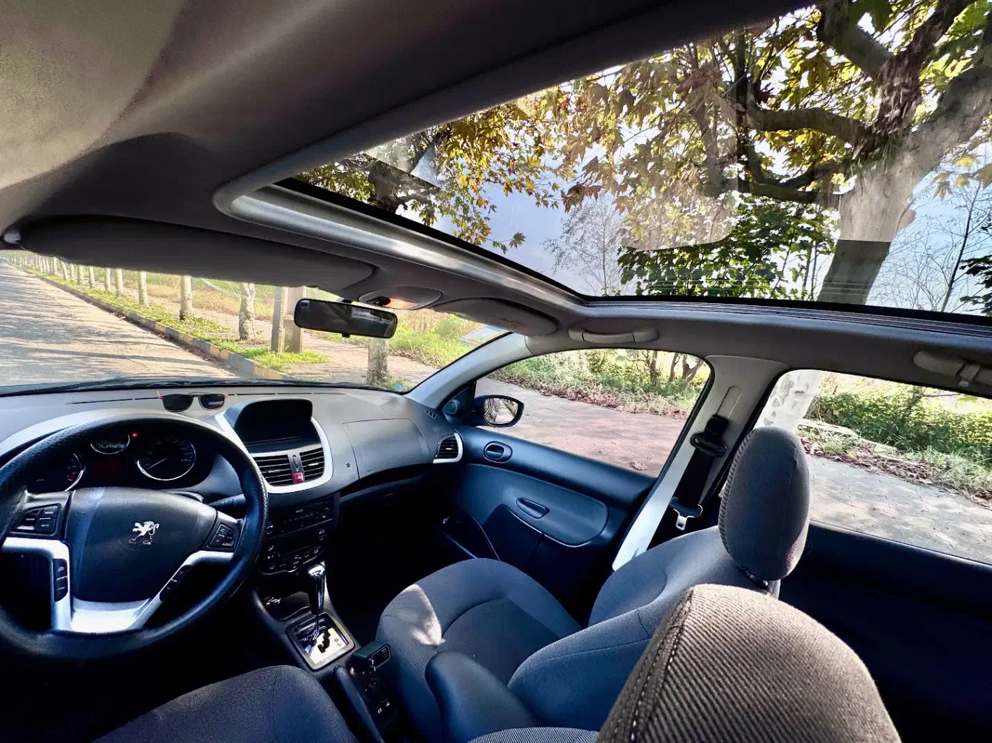 پژو 207 پانوراما اتوماتیک TU5P - 1402