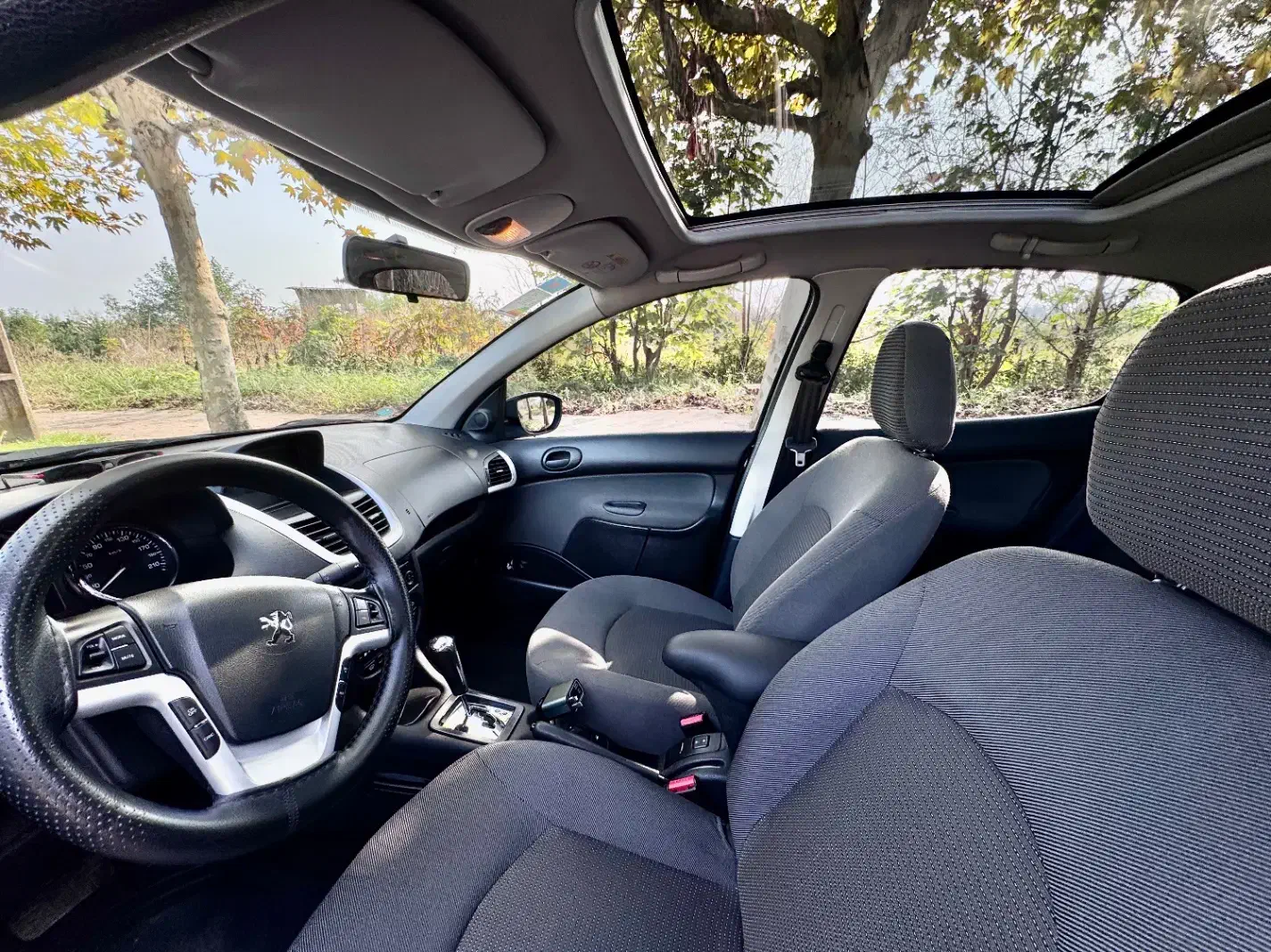 پژو 207 پانوراما اتوماتیک TU5P - 1402