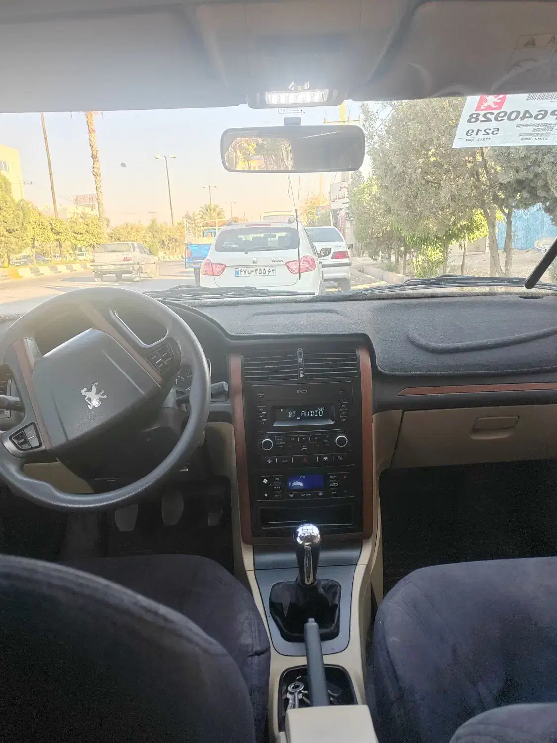 پژو پارس XU7P - 1402