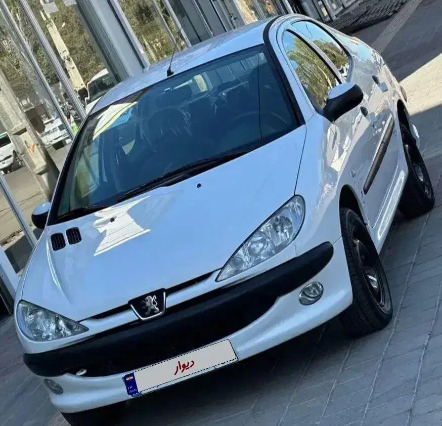 پژو ۲۰۶ صندوق دار v8 - 1396