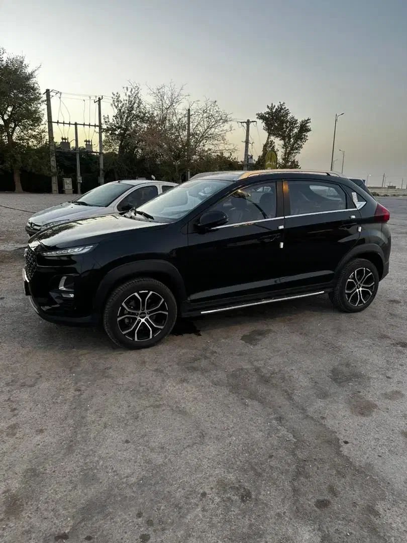 ام وی ام X22 پرو دنده‌ای - 1401