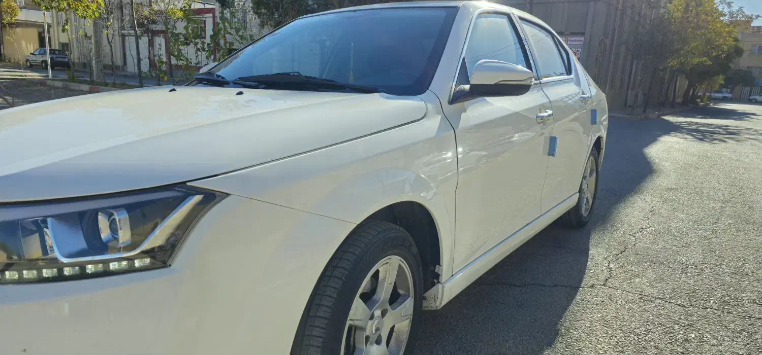 دنا پلاس ۵ دنده EF7 - 1402