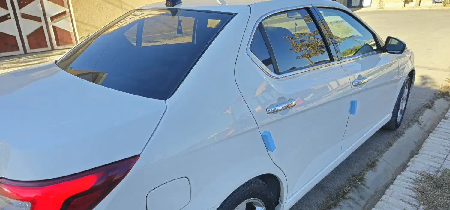 دنا پلاس ۵ دنده EF7 - 1402