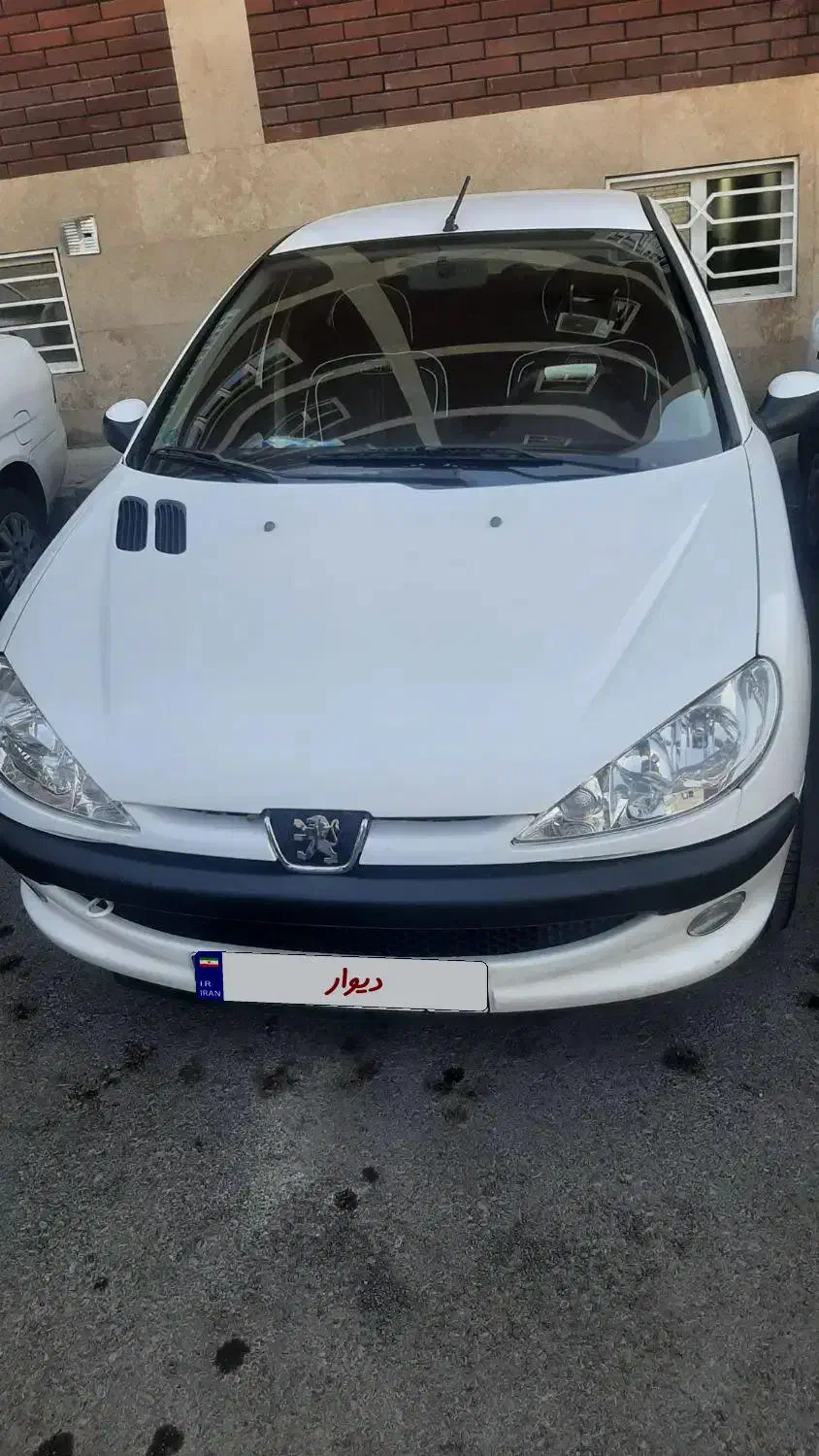 پژو ۲۰۶ صندوق دار v8 - 1395