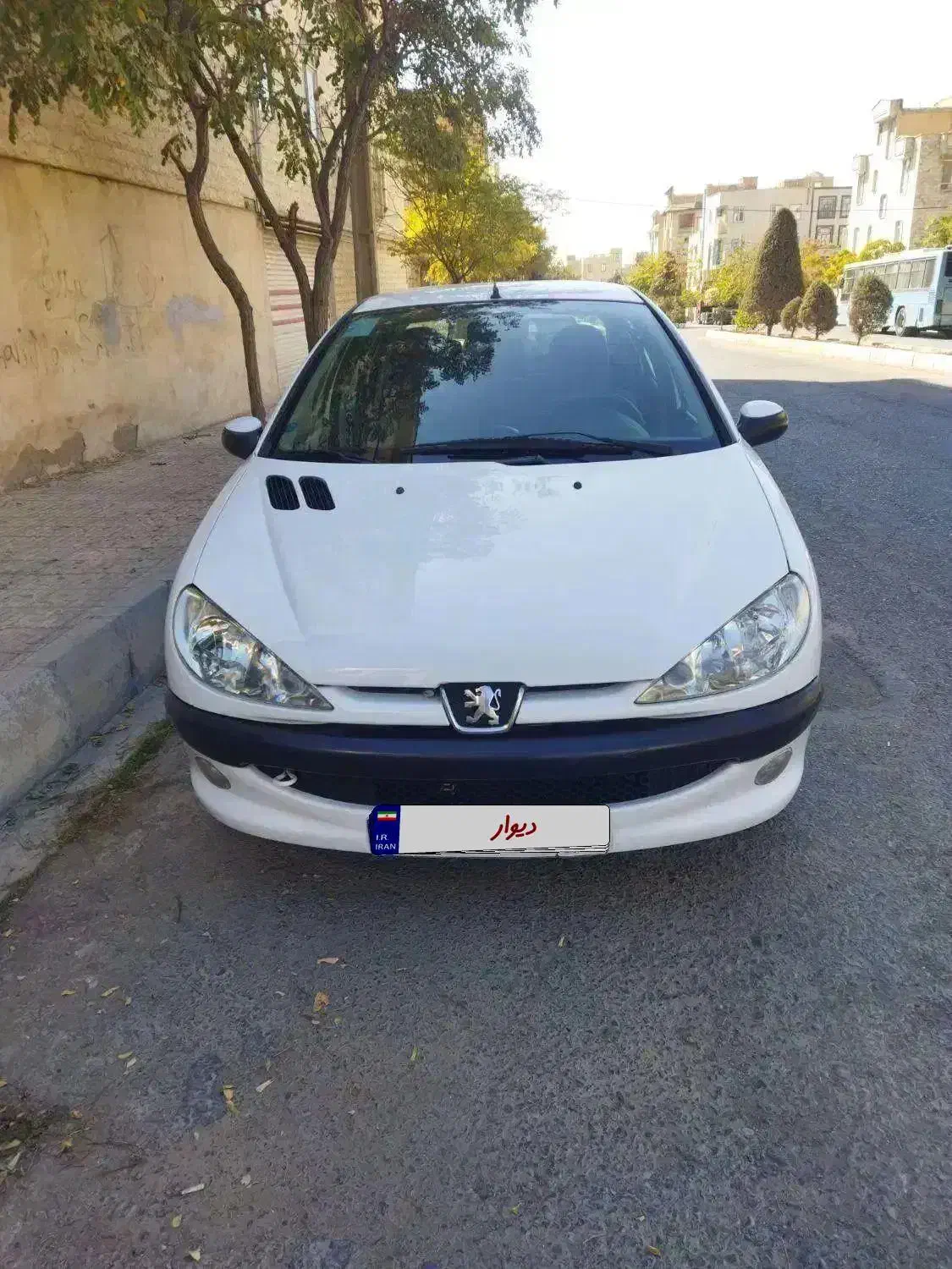 پژو ۲۰۶ صندوق دار v8 - 1396