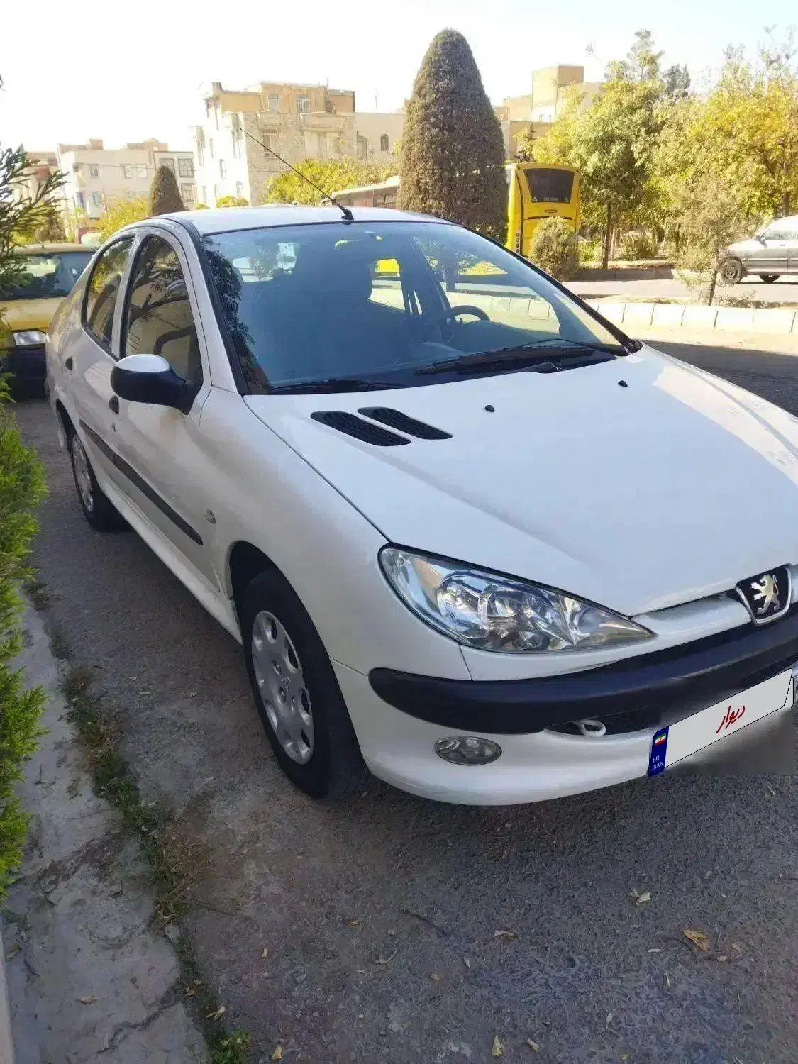 پژو ۲۰۶ صندوق دار v8 - 1396