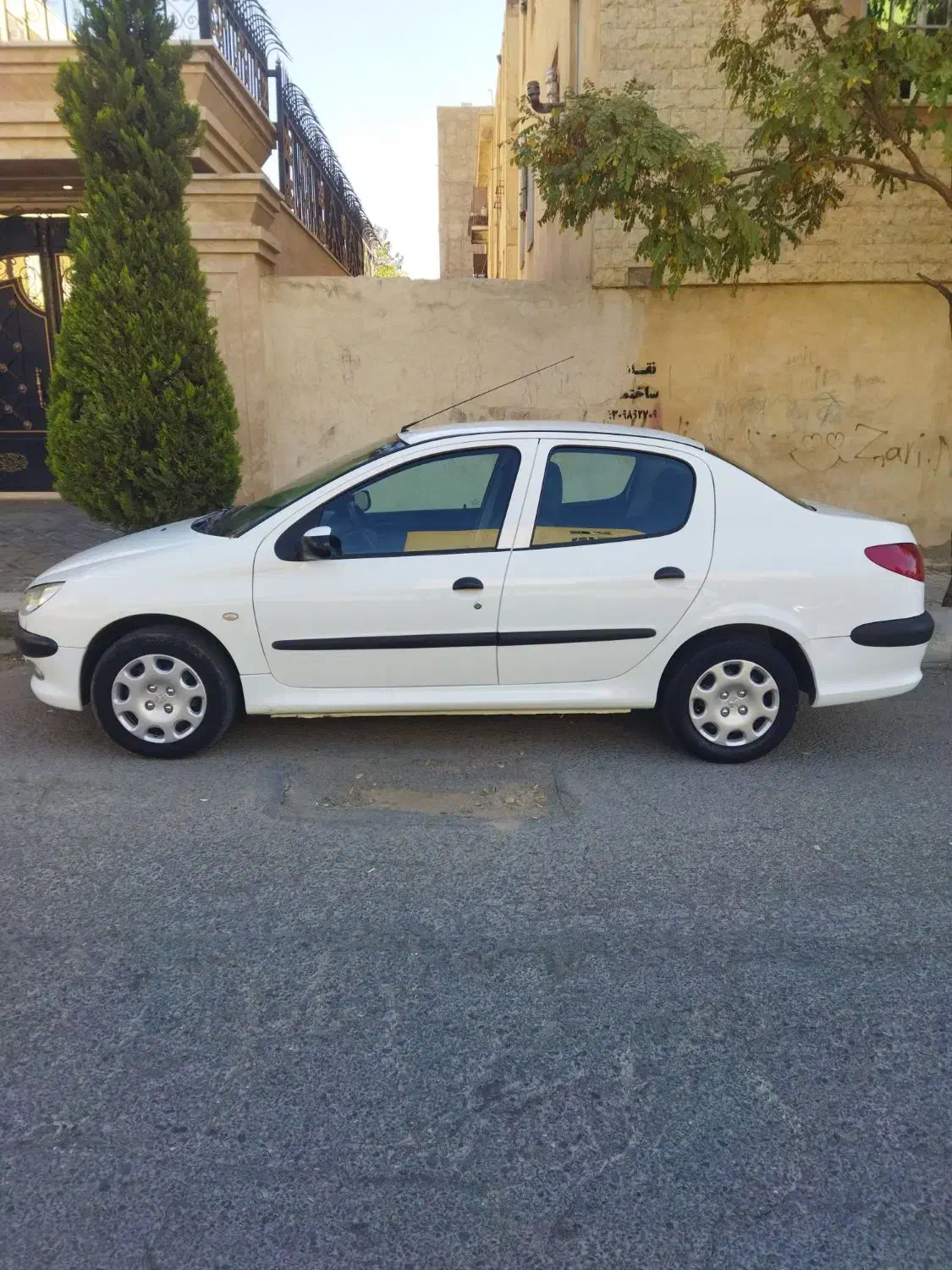 پژو ۲۰۶ صندوق دار v8 - 1396