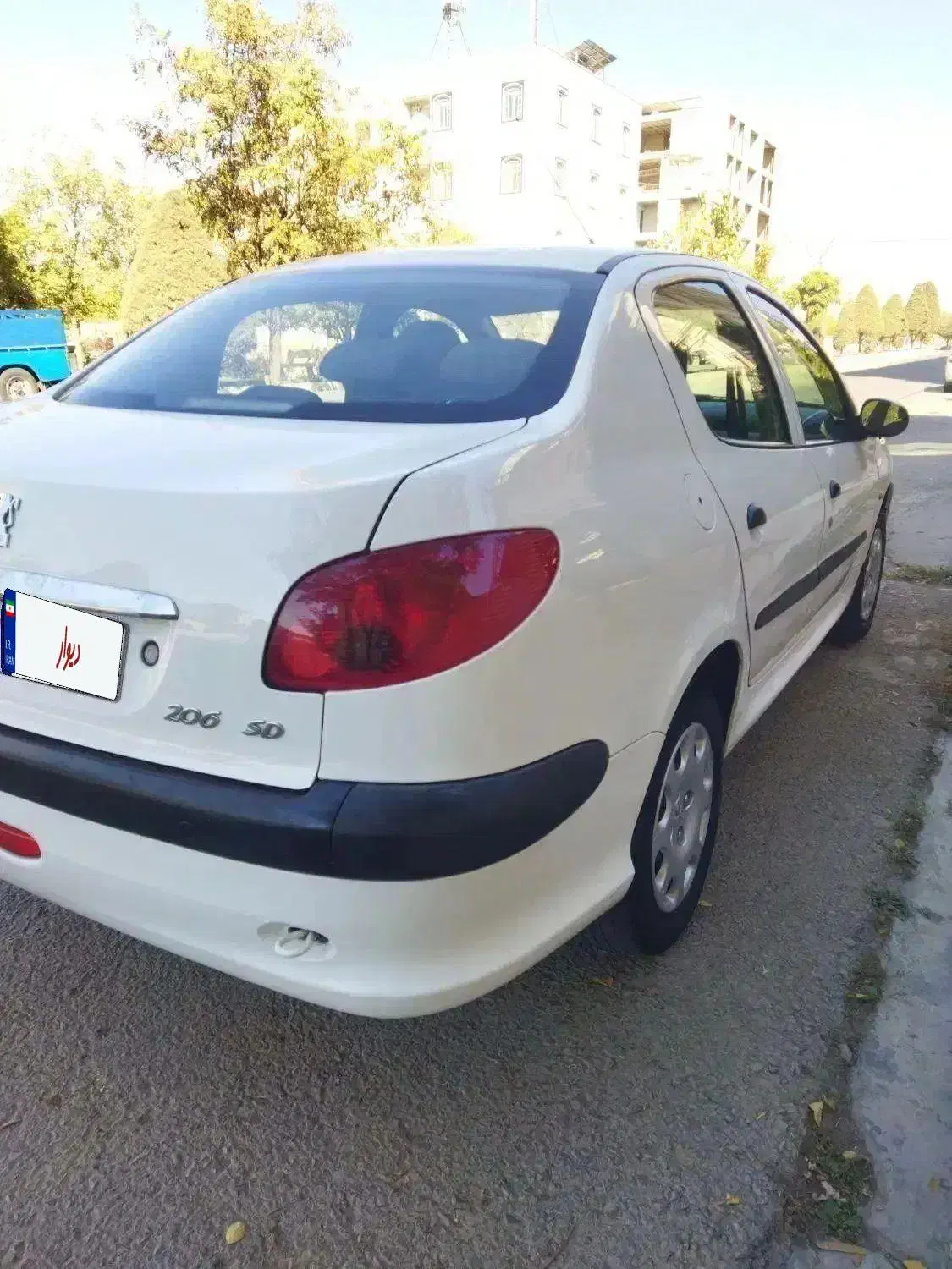 پژو ۲۰۶ صندوق دار v8 - 1396