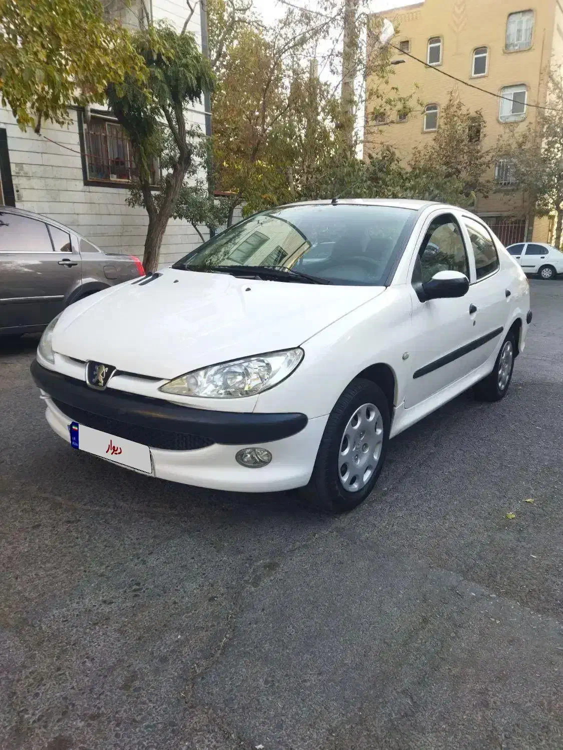 پژو ۲۰۶ صندوق دار v8 - 1396