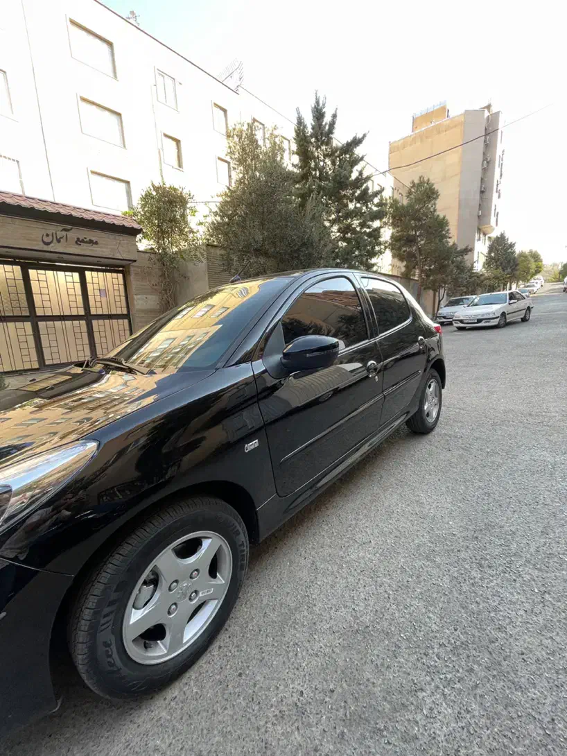 پژو 207 اتوماتیک TU5P - 1404