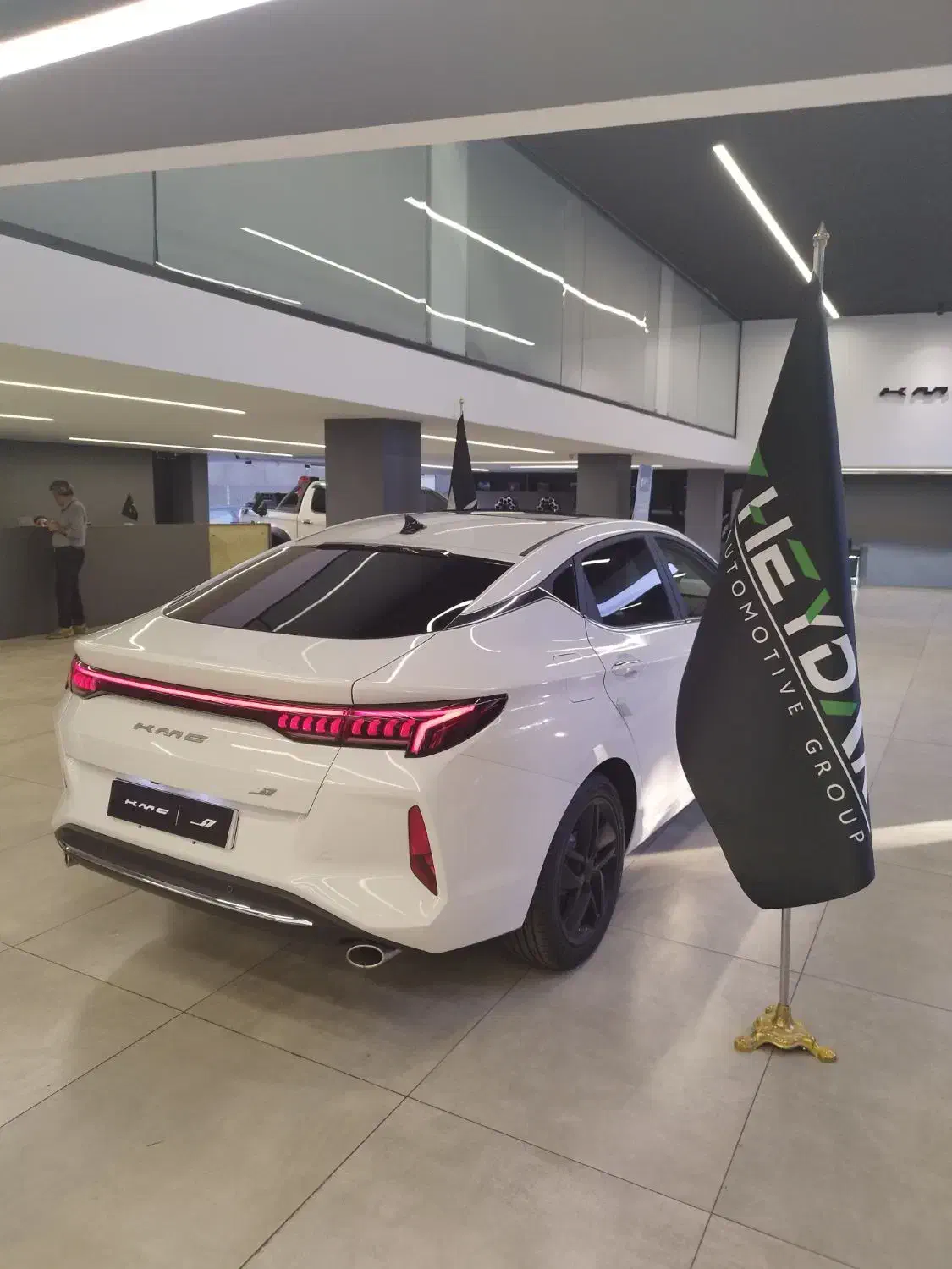 کی ام سی J7 اتوماتیک - 1404