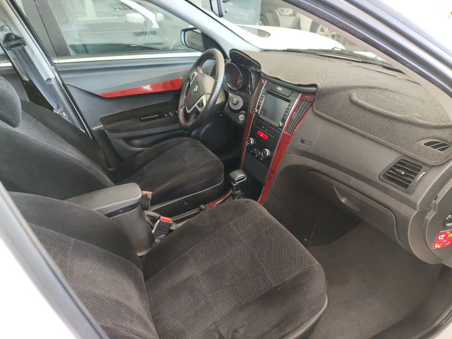 دنا پلاس توربو اتوماتیک - 1400