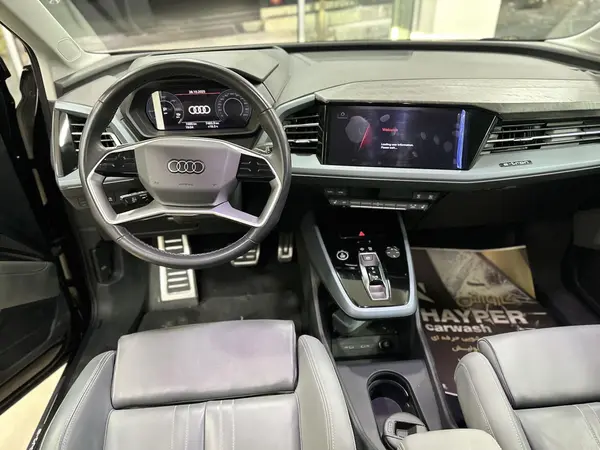 آئودی الکتریکی Q5 ۴۰ - 2024