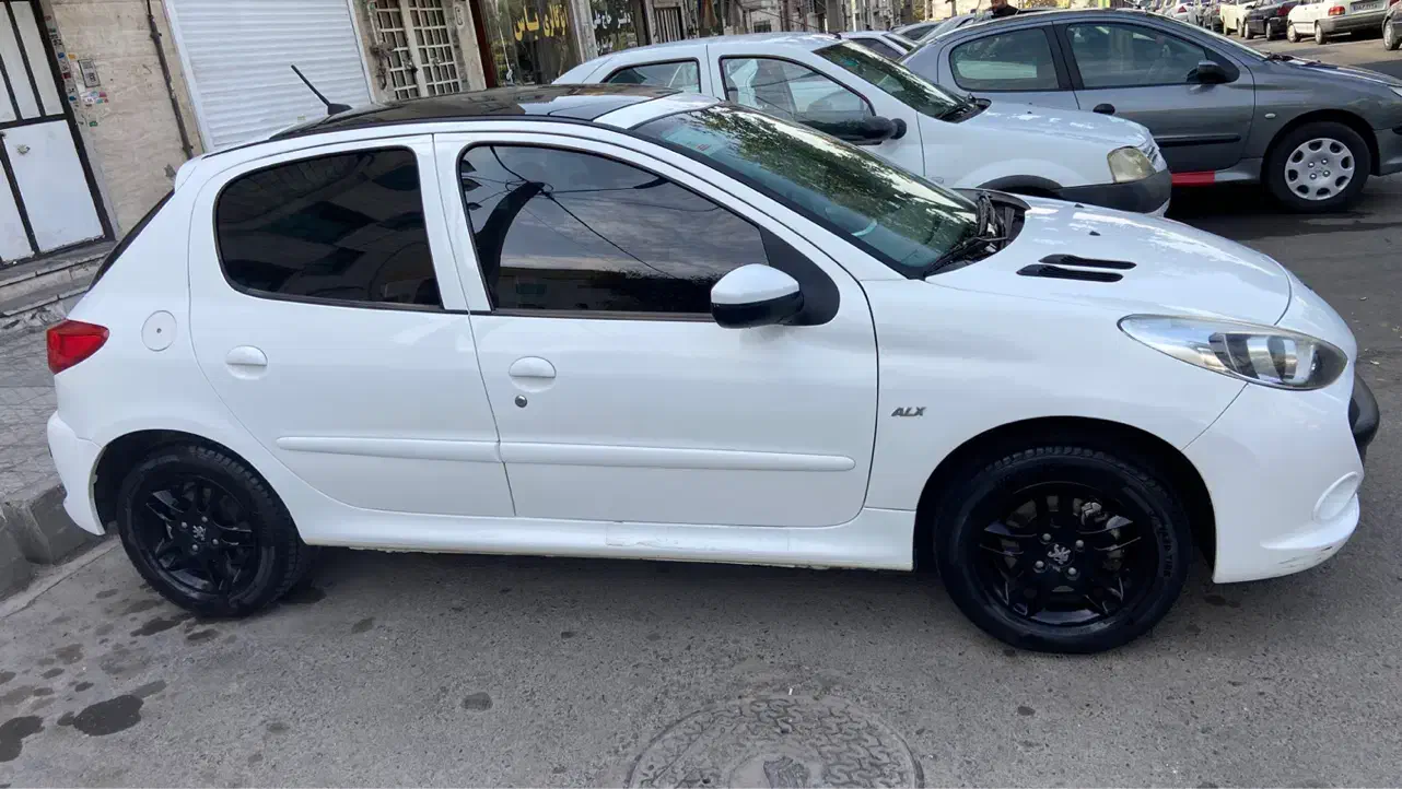 پژو 207 پانوراما دنده‌ای - 1402