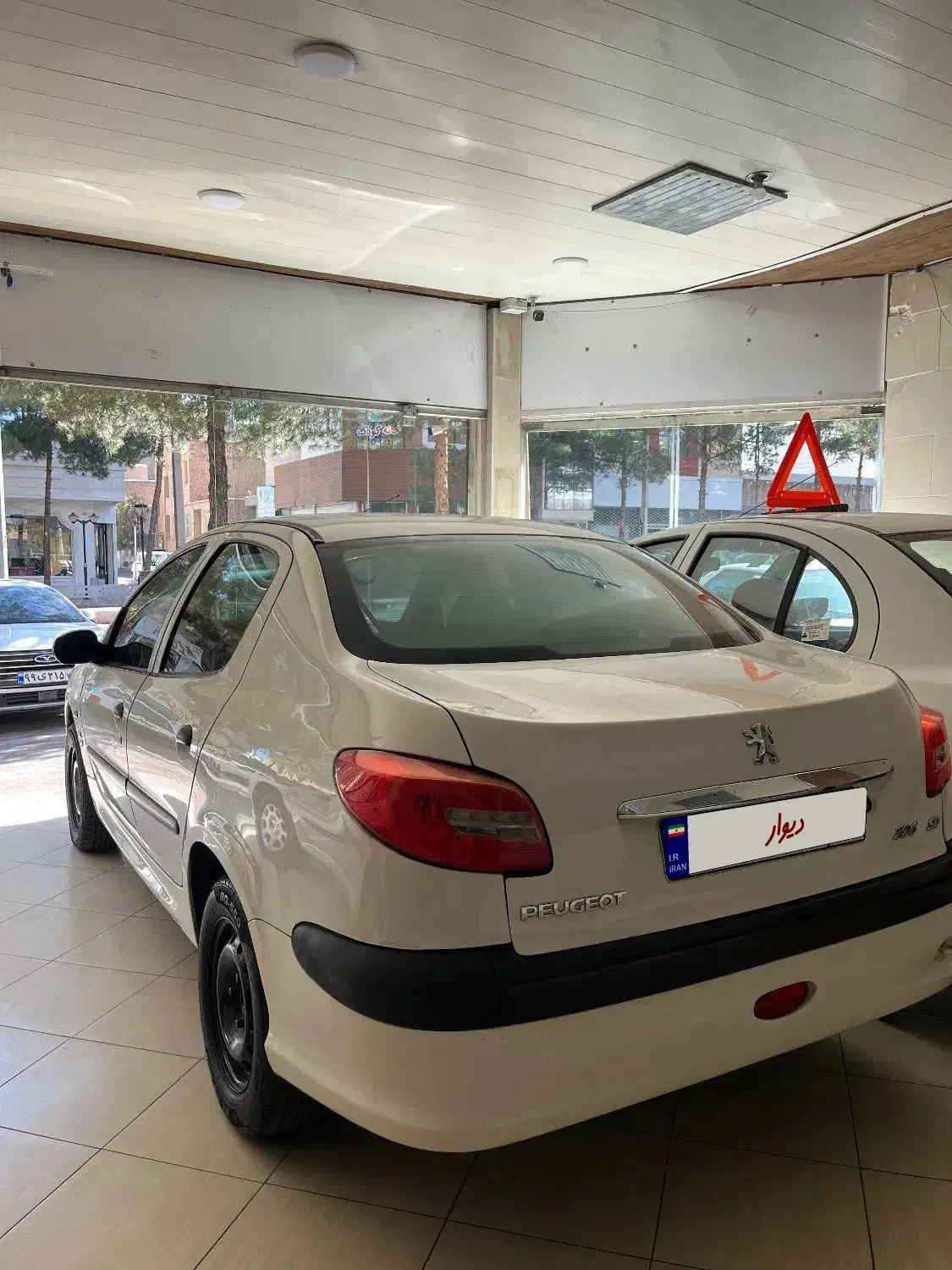 خودرو پژو، ۲۰۶ صندوق دار آگهی ann_20906788