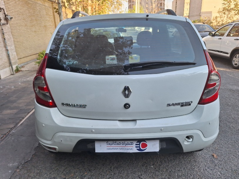 رنو ساندرو اتوماتیک - 1395