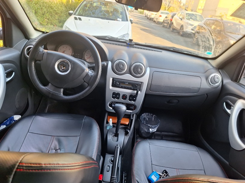 رنو ساندرو اتوماتیک - 1395